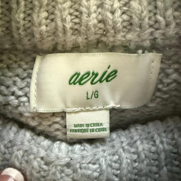 aerie large turtleneck sweater - Picture 3 of 3
